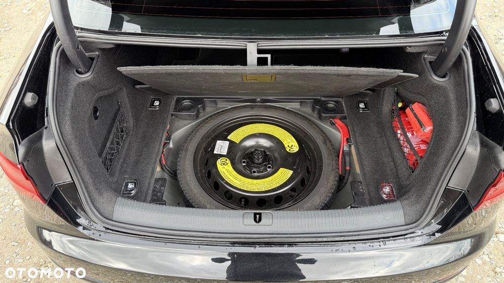 Audi A4 Limousine - 22