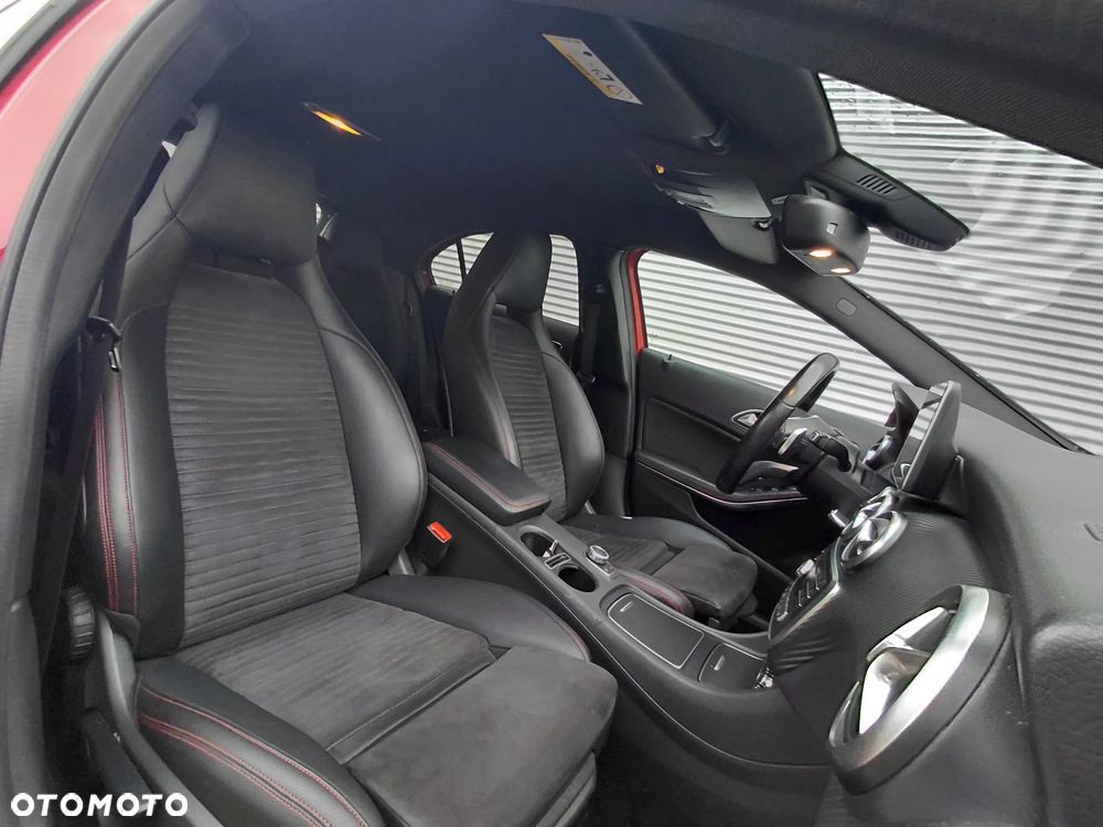 Mercedes-Benz Klasa A 200 7G-DCT AMG Line - 21