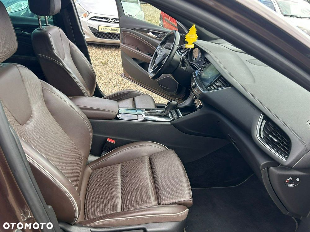Opel Insignia - 17