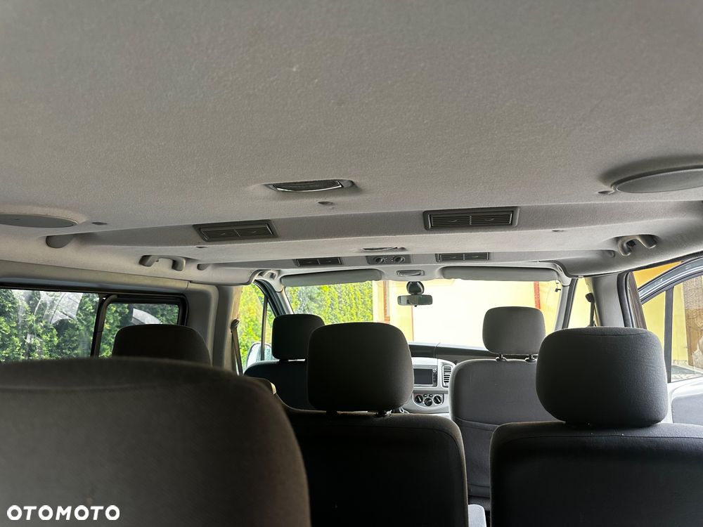 Opel Vivaro - 25