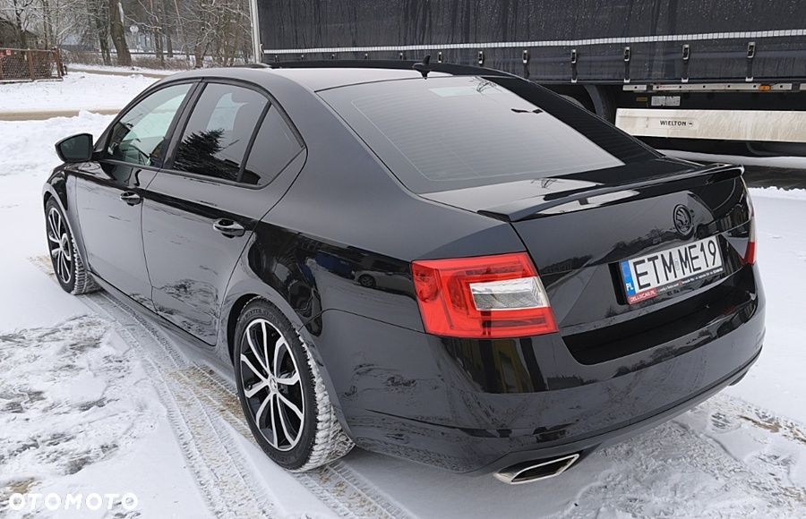 Skoda Octavia 2.0 TDI RS - 11