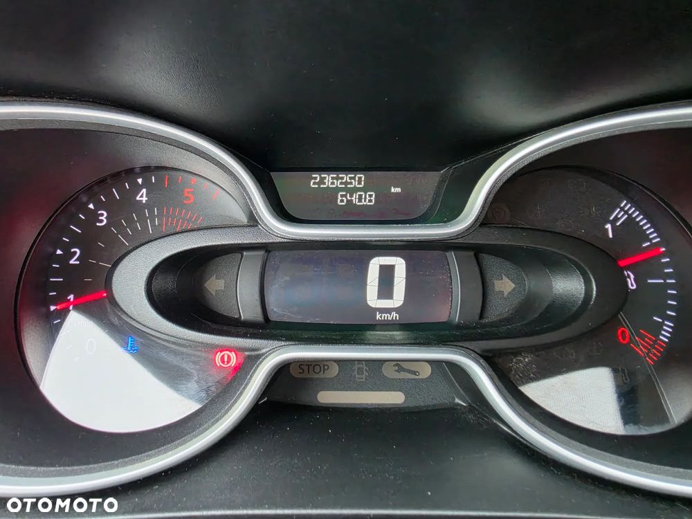 Renault Trafic - 11