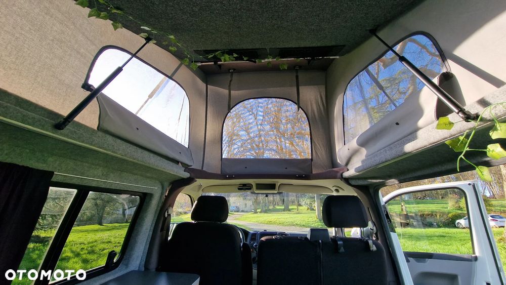 Volkswagen Transporter - 8