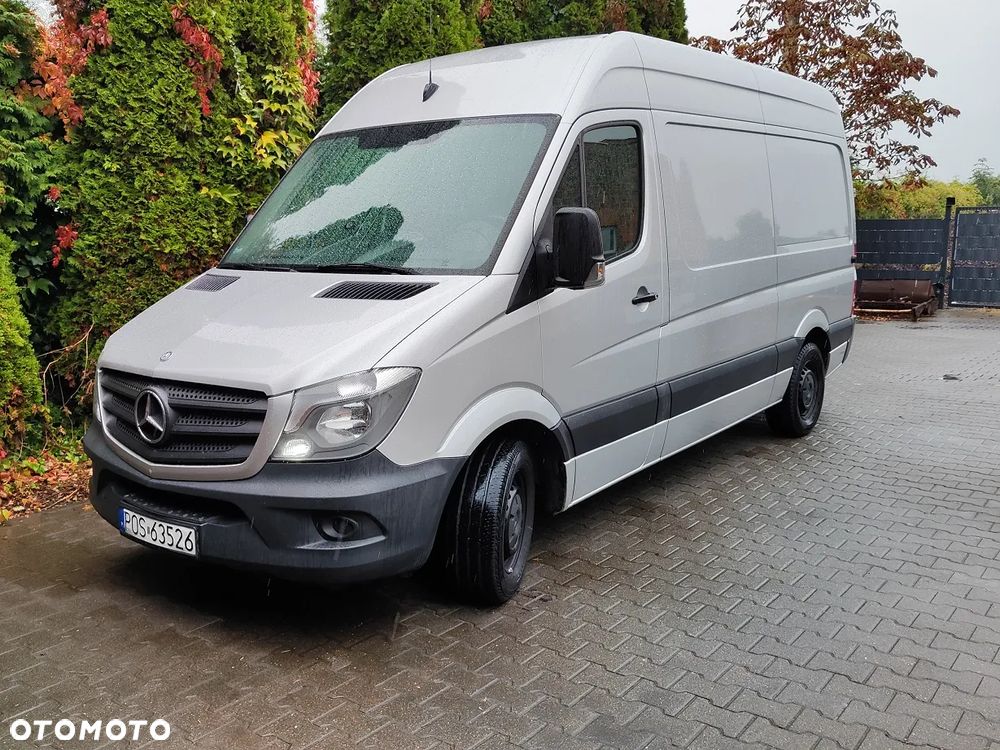 Mercedes-Benz Sprinter - 11