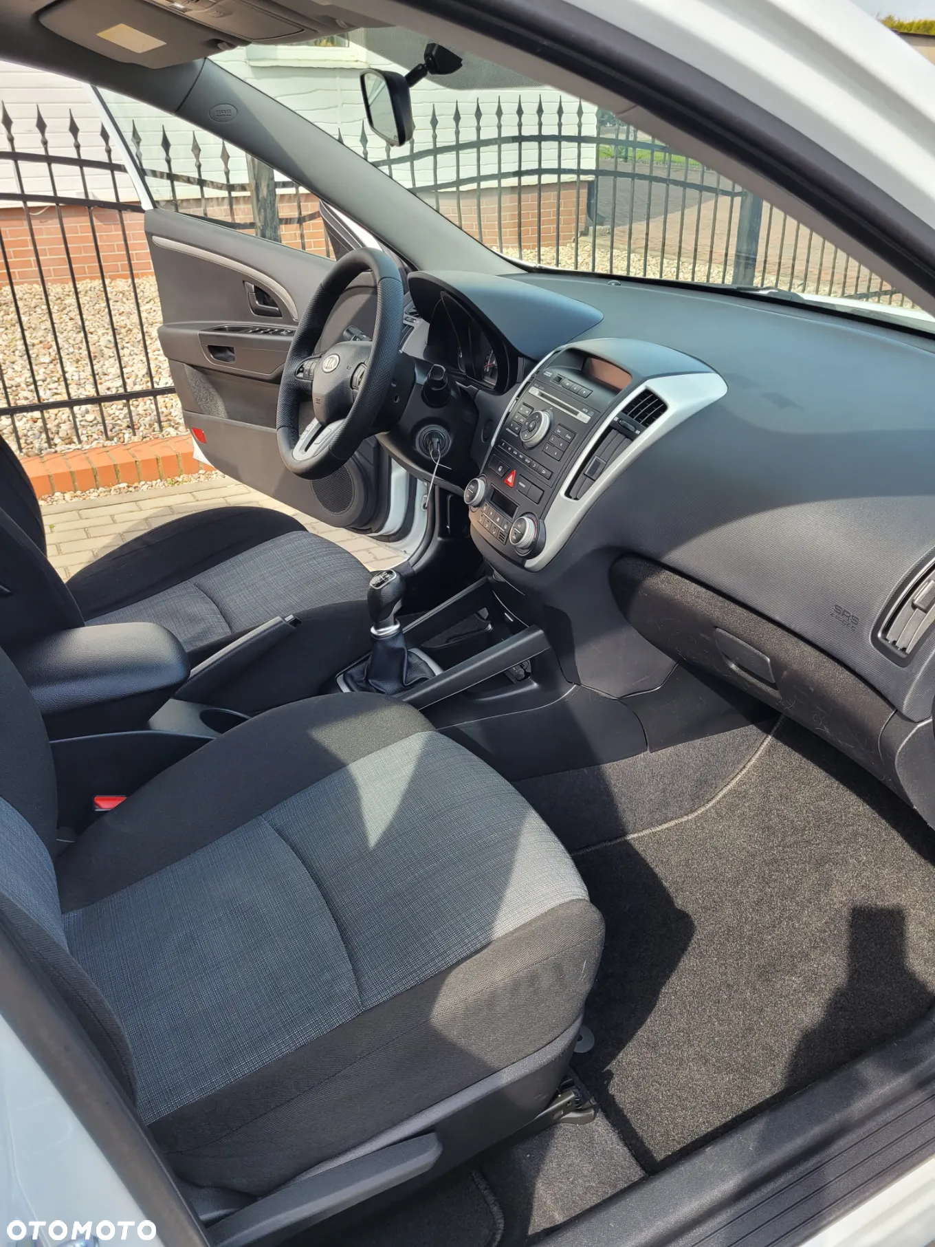 Kia Ceed 1.4 CVVT Attract - 6