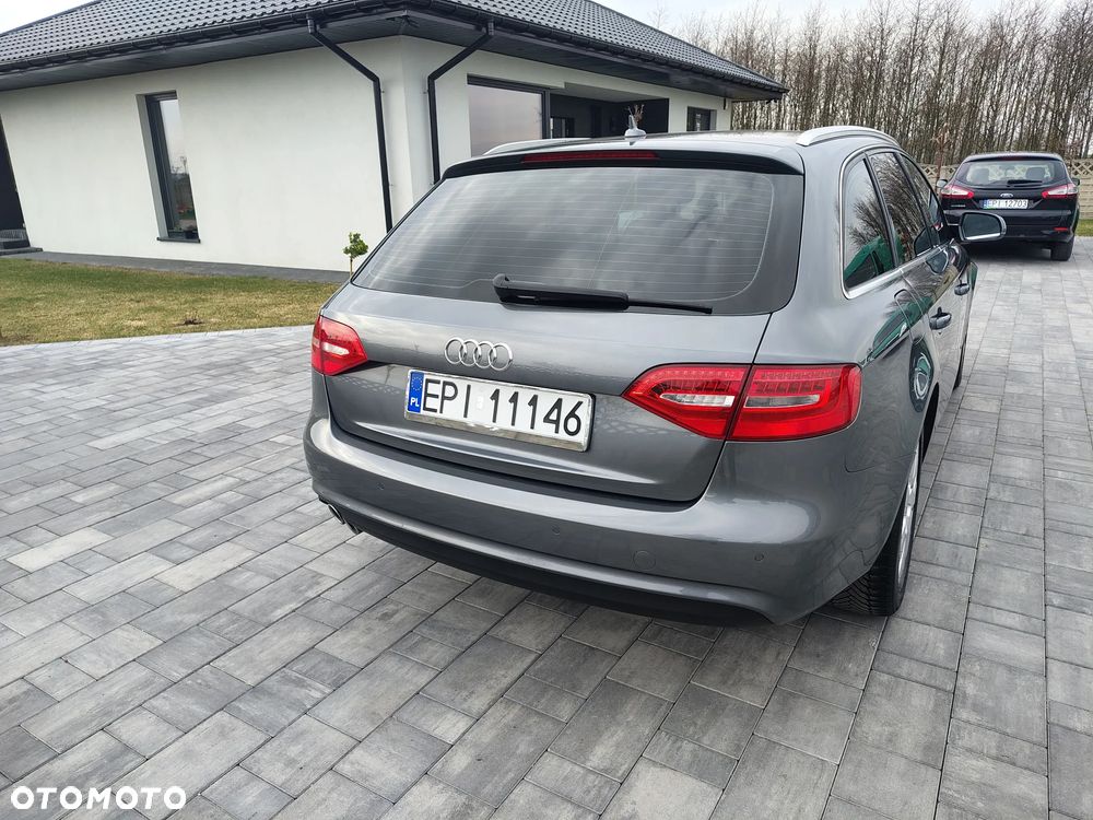 Audi A4 Avant 2.0 TDI DPF quattro S tronic Attraction - 8
