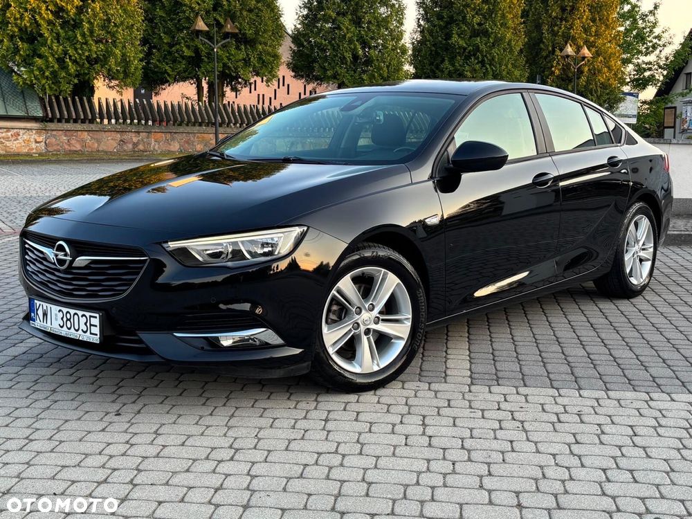 Opel Insignia - 1
