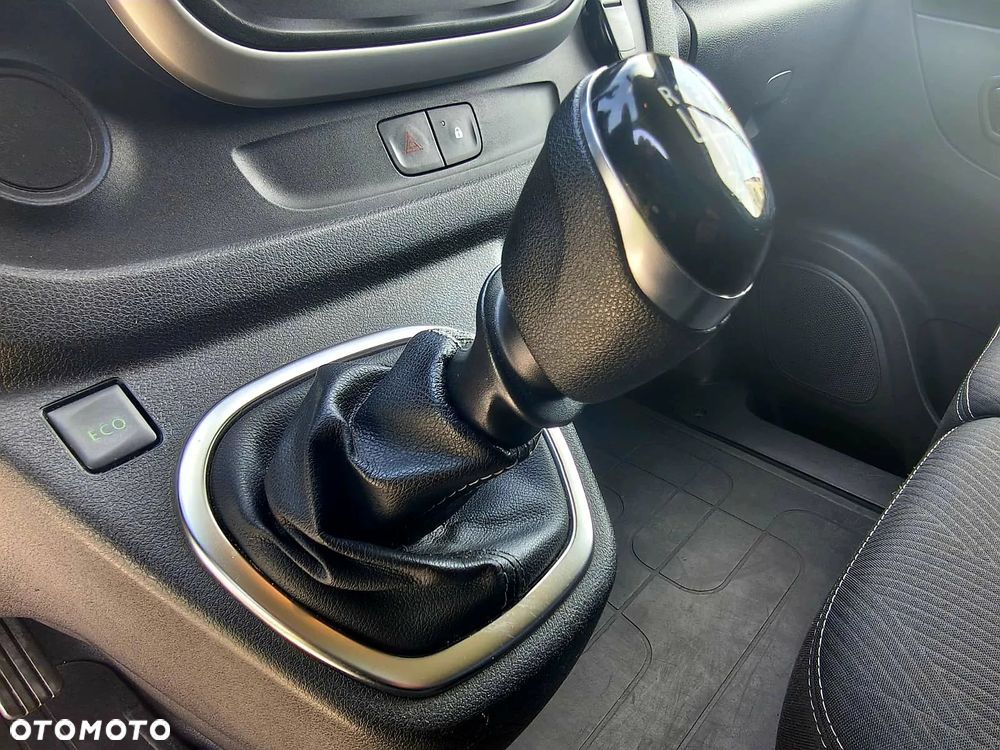 Renault Trafic - 30