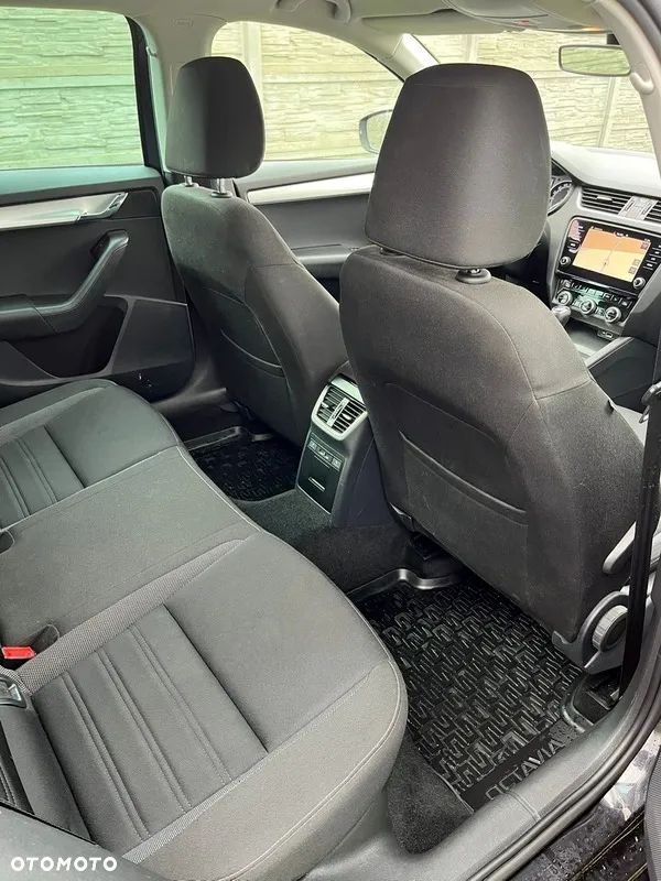 Skoda Octavia 2.0 TDI Style DSG - 7