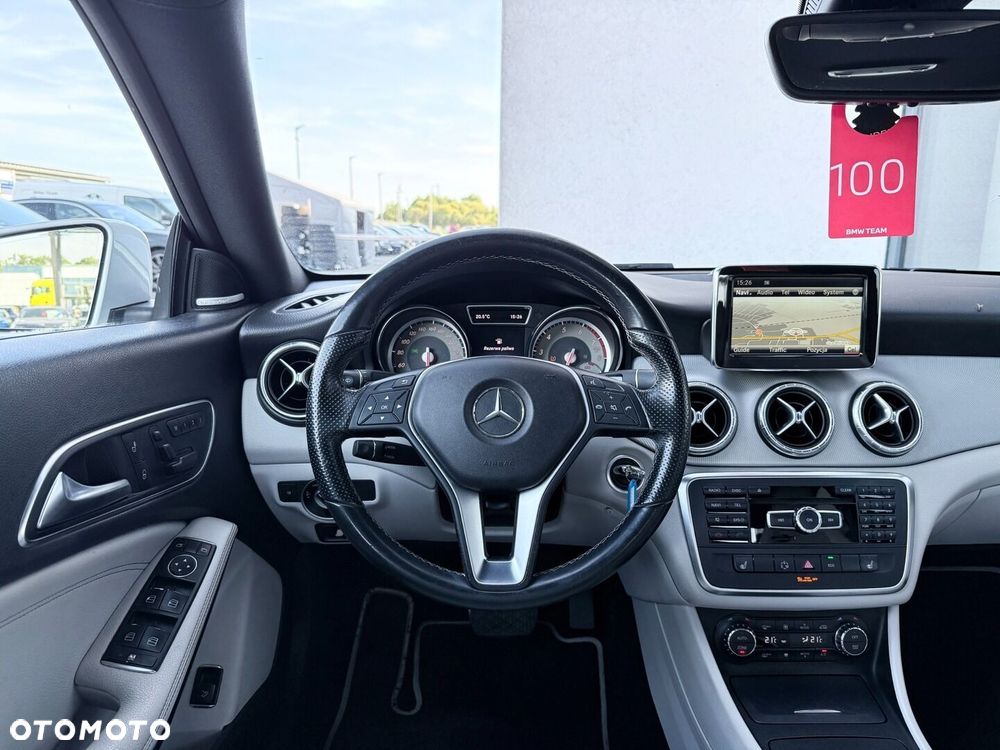 Mercedes-Benz CLA - 24