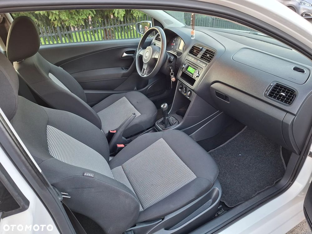 Volkswagen Polo - 8