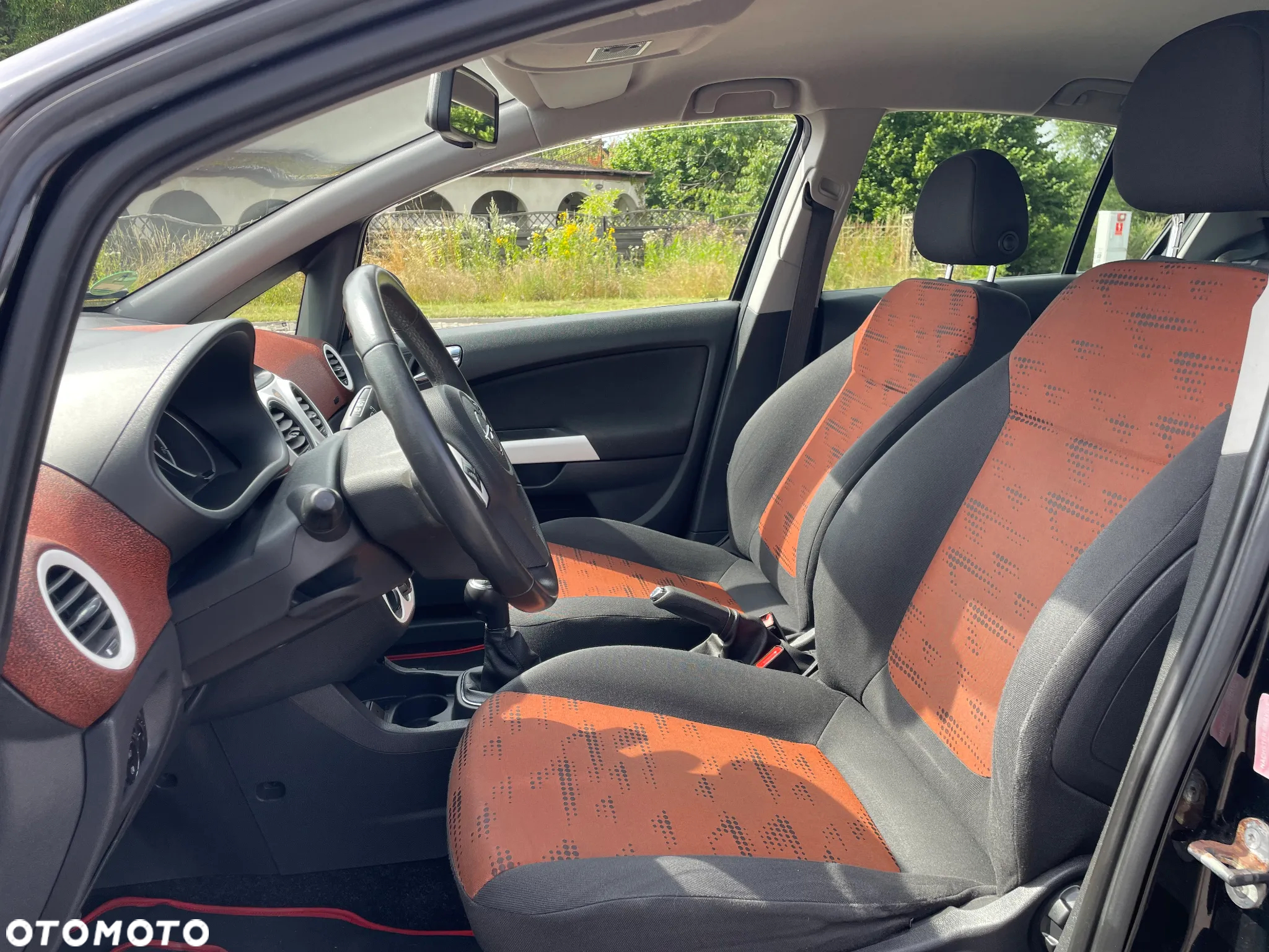 Opel Corsa 1.4 16V Enjoy - 6