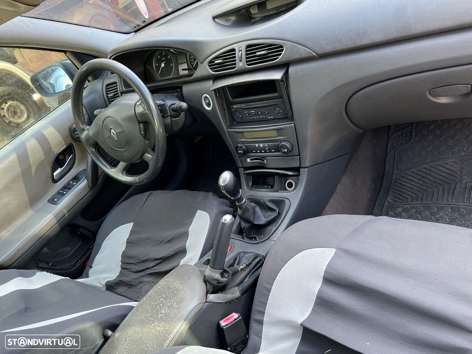 Renault Laguna II 2004 Gasoleo para peças - 4