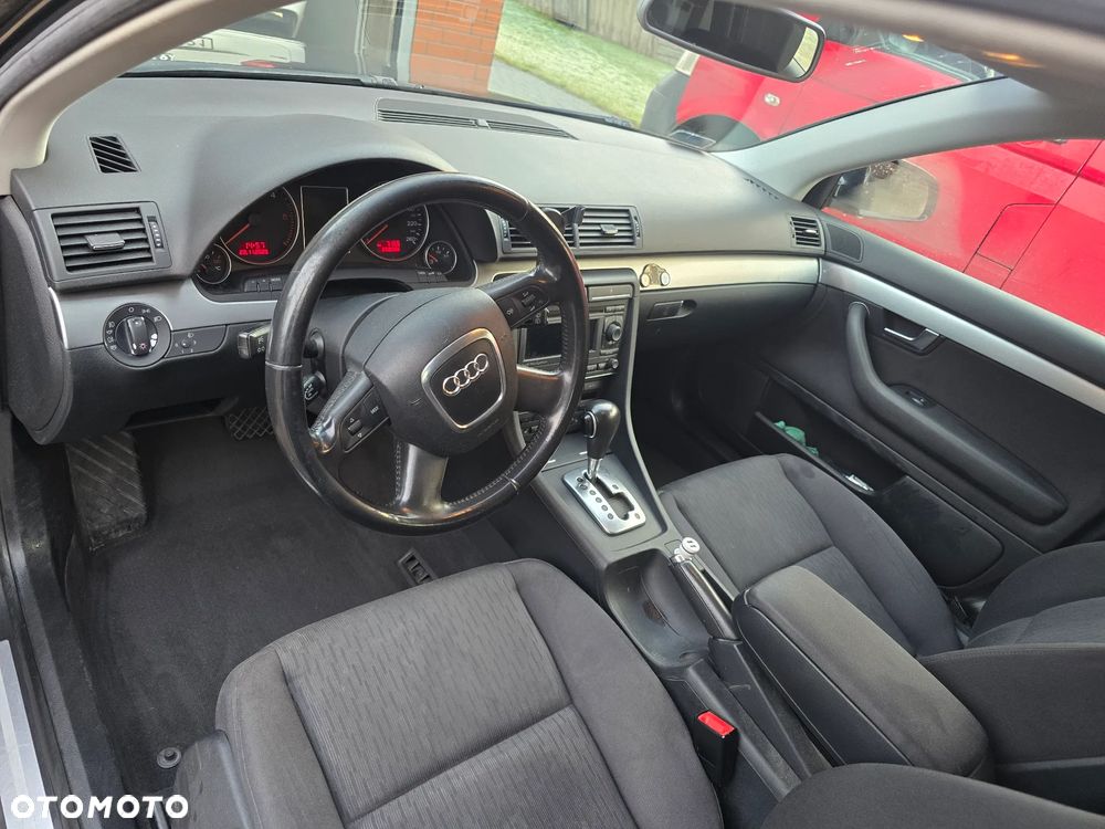 Audi A4 Avant 2.0 TDI DPF multitronic - 8