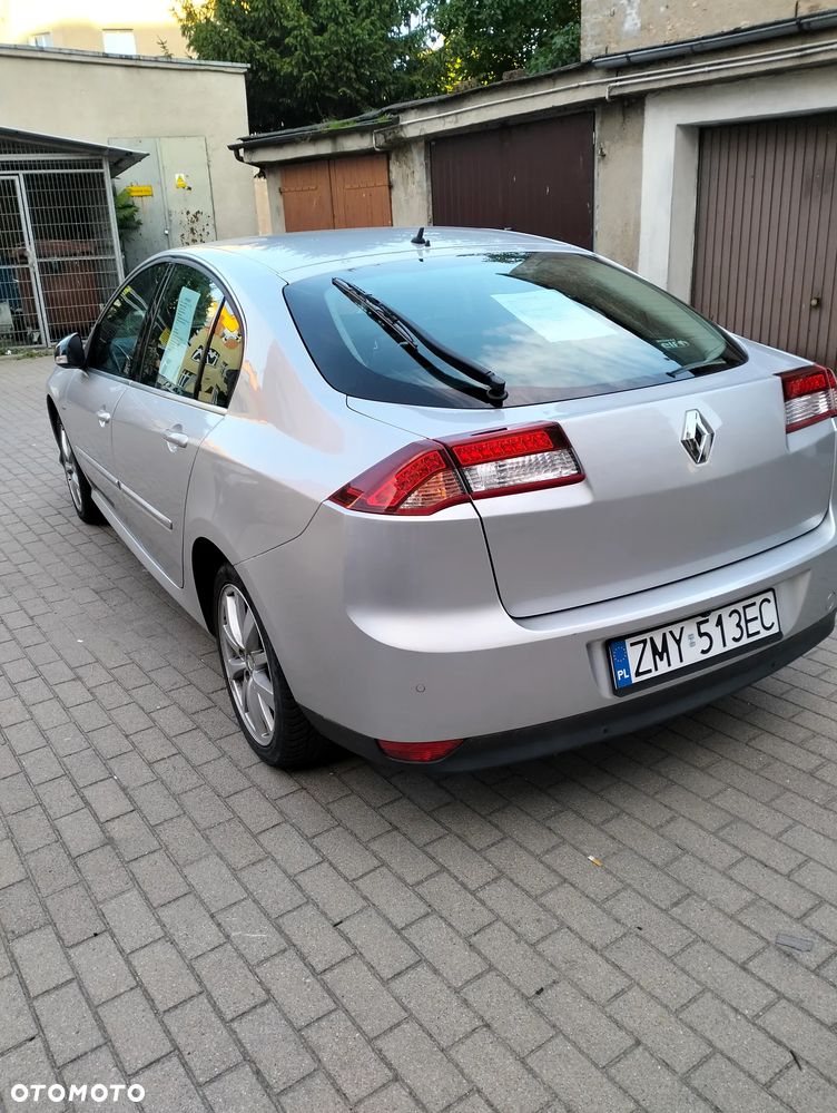 Renault Laguna dCi 110 FAP Bose Edition - 6