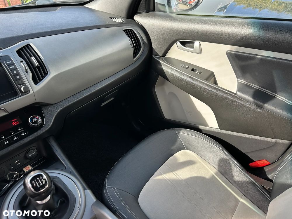 Kia Sportage - 16