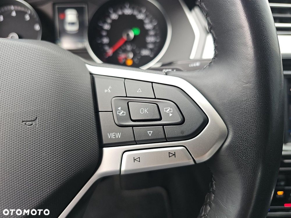 Volkswagen Passat - 23