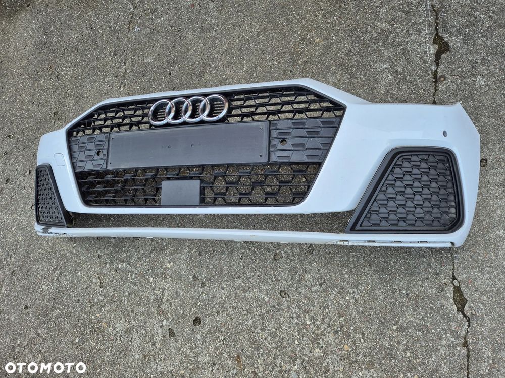 Audi A1 II 19- zderzak przedni kratka grill 82A - 1