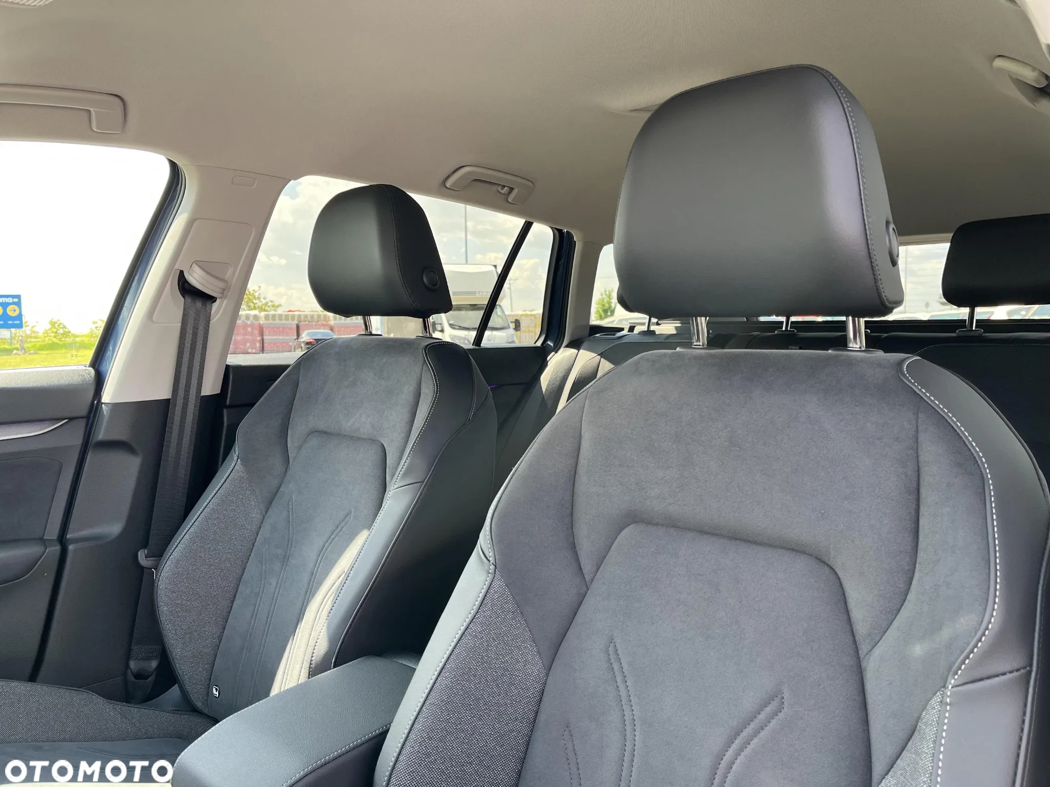 Volkswagen Golf - 13
