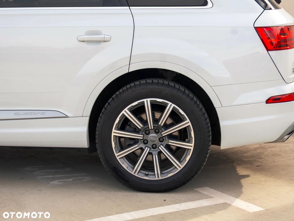 Audi Q7 - 15