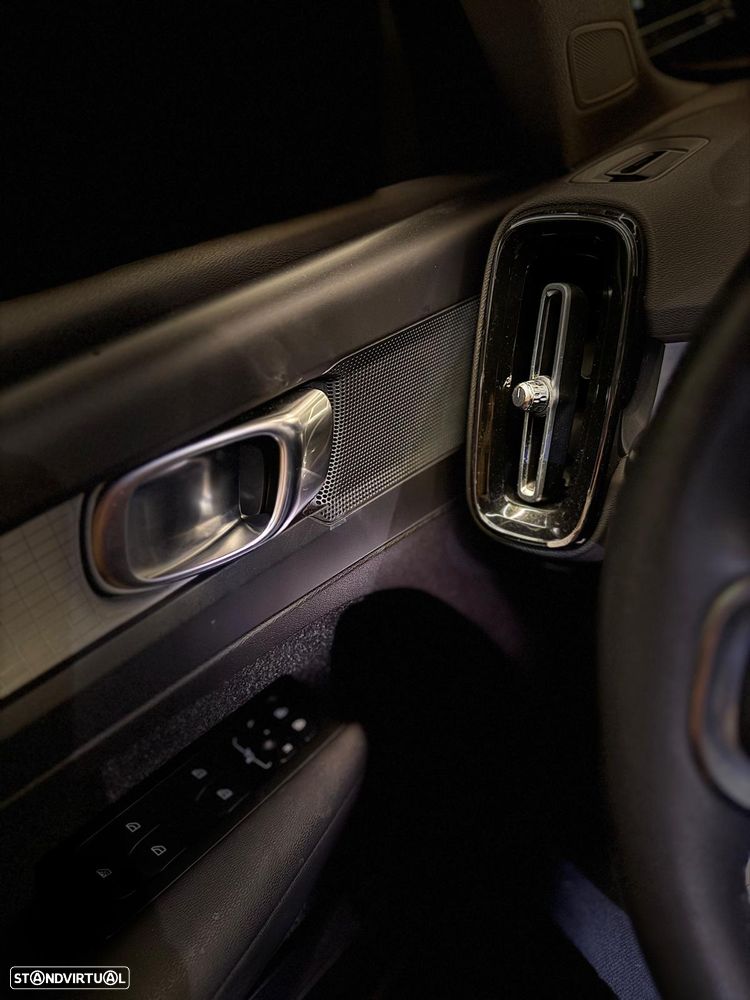 Volvo XC 40 T4 Recharge DKG Inscription Expression - 7