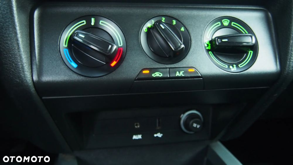 Skoda Fabia 1.0 MPI Active - 24