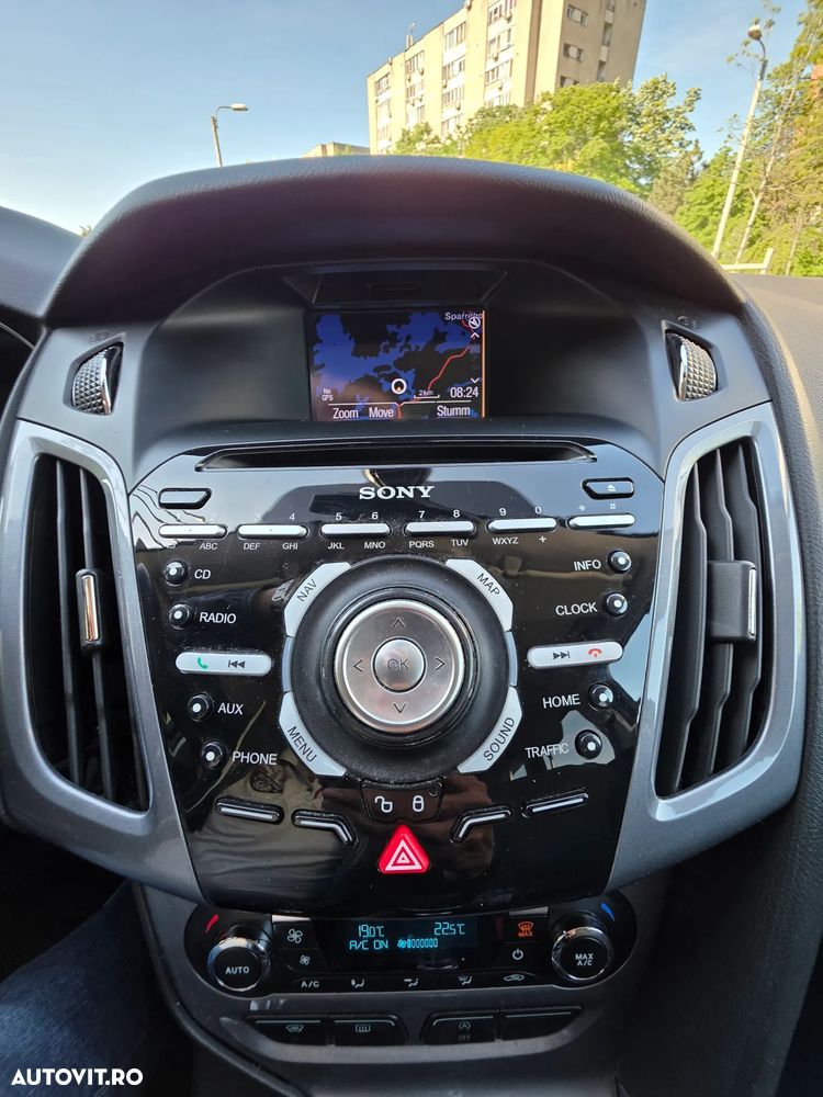 Ford Focus 1.6 TDCI DPF Titanium - 9