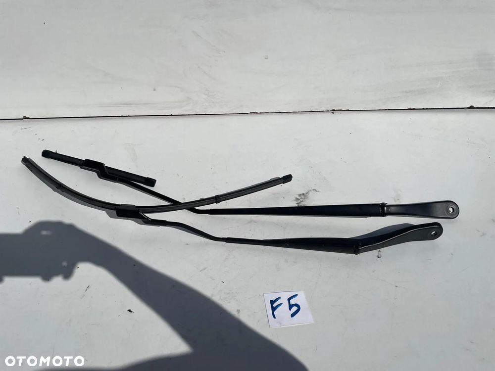 RENAULT CLIO V ramię wycieraczki lewe prawe komplet EU 288813173R 288865010R