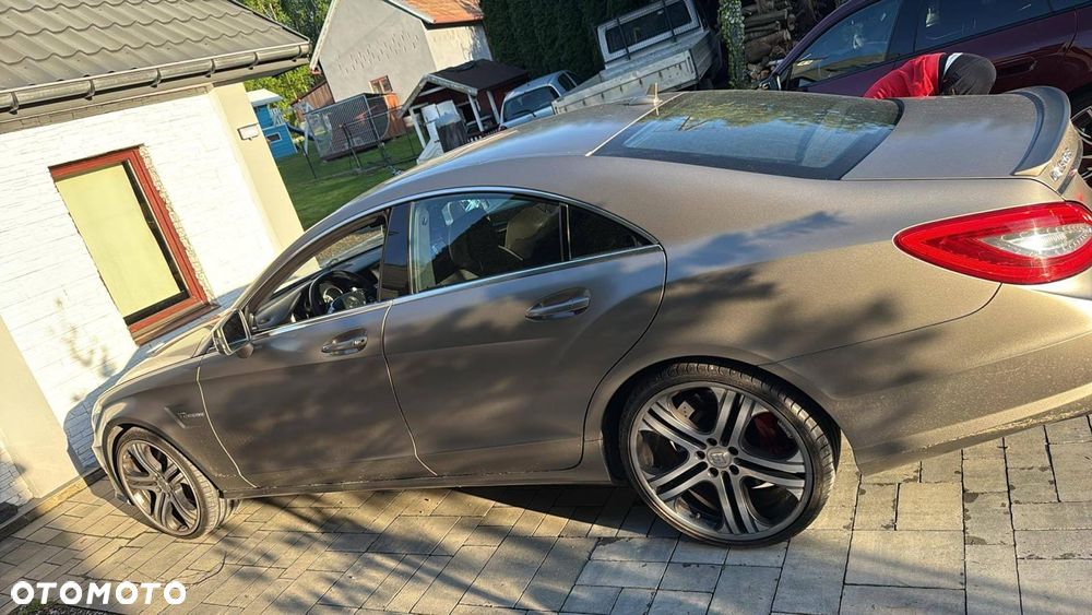Mercedes-Benz CLS - 4
