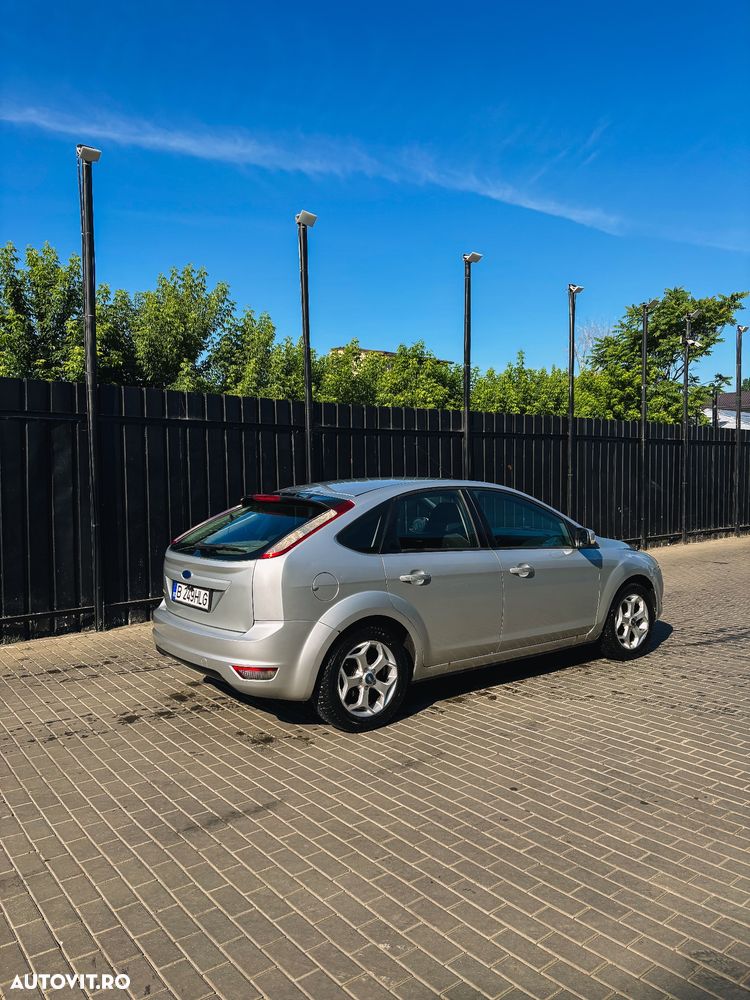 Ford Focus 1.6 Trend - 2