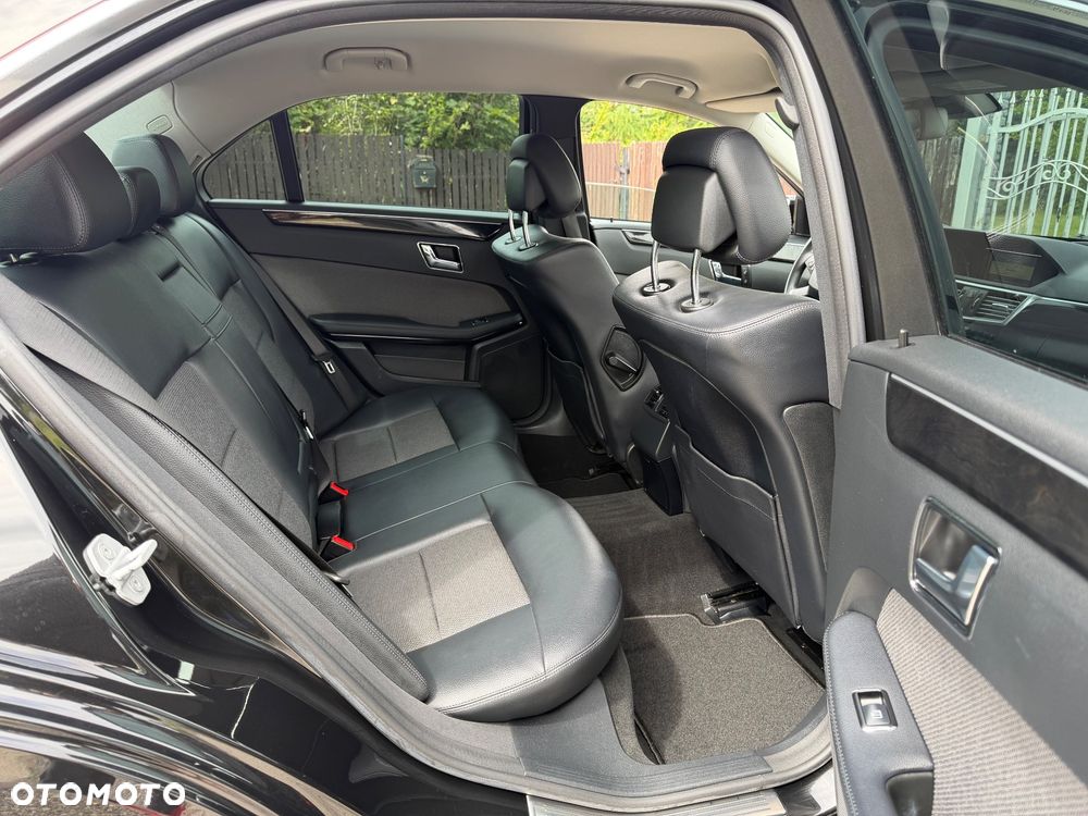 Mercedes-Benz Klasa E 200 CGI BlueEFFICIENCY Automatik Avantgarde - 16