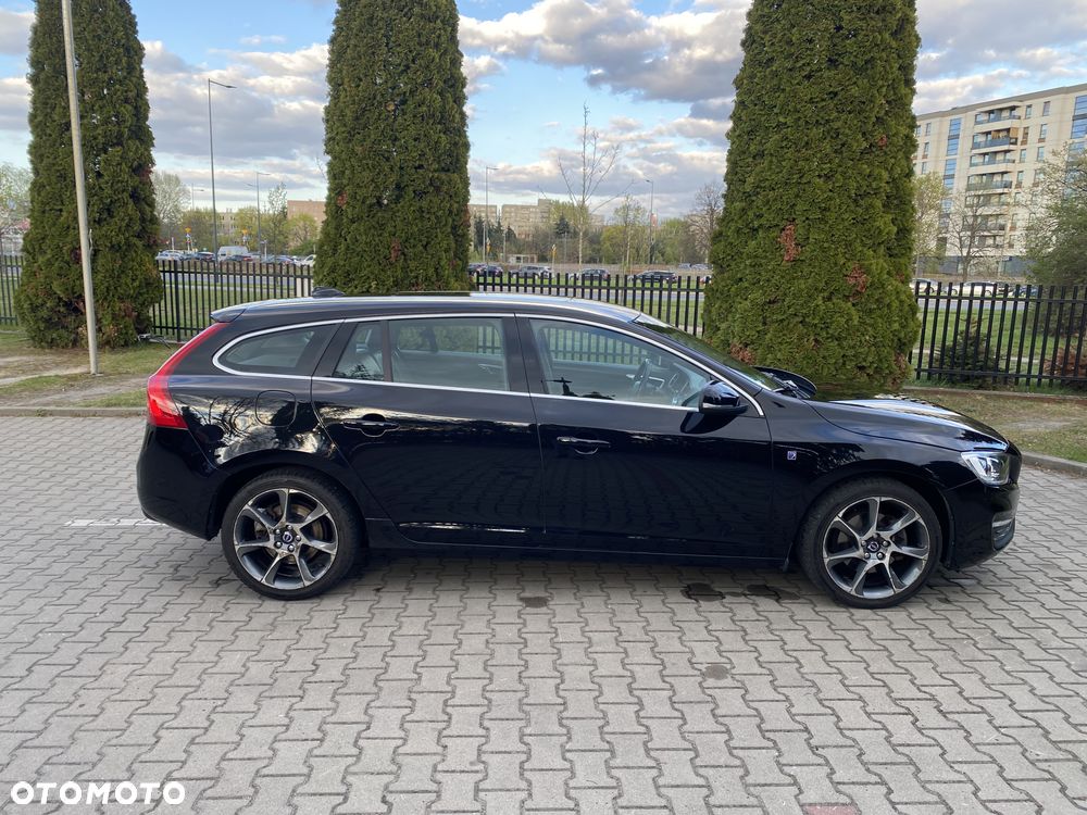 Volvo V60 D3 Drive-E Ocean Race - 2