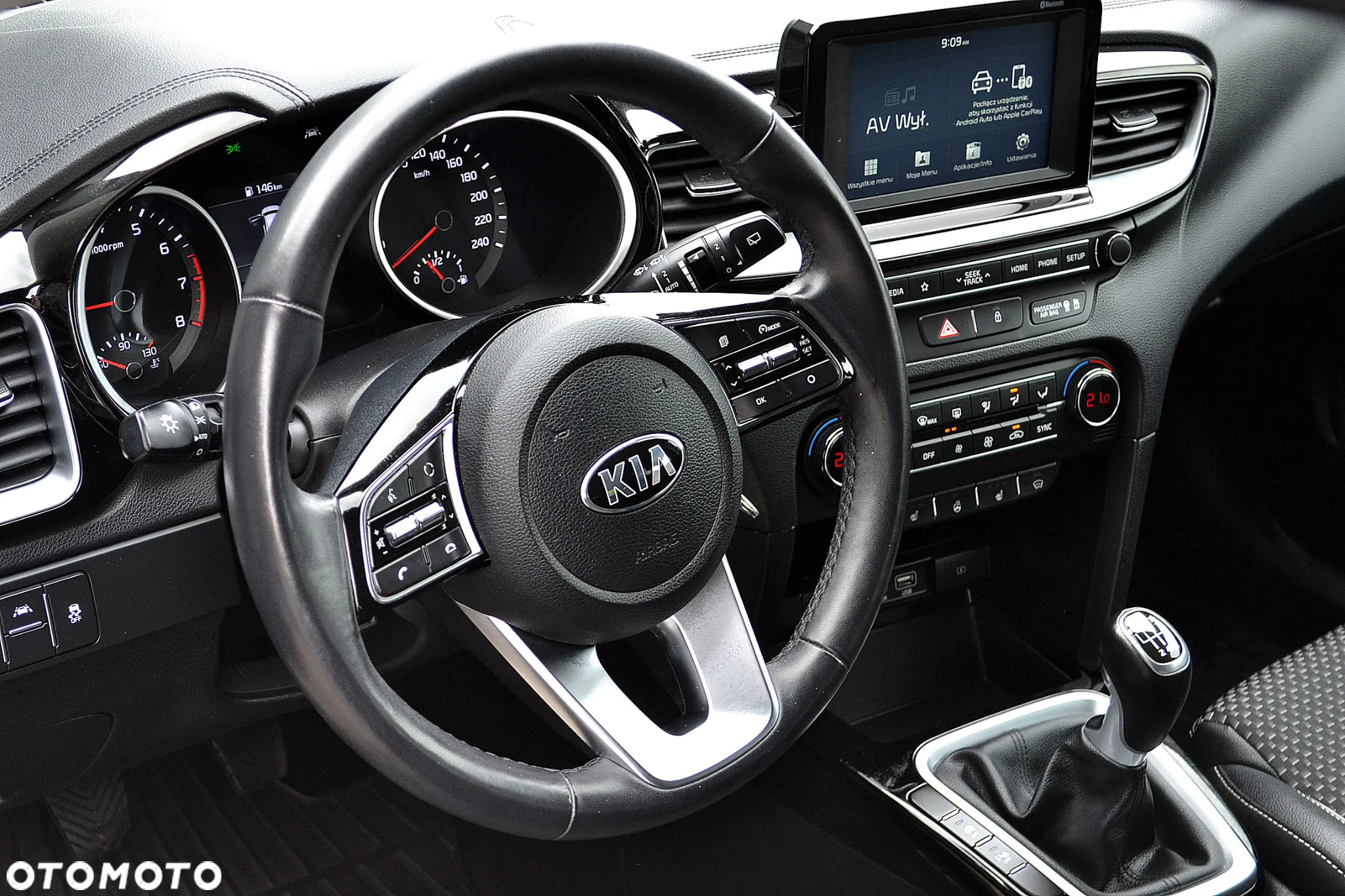 Kia Ceed 1.0 T-GDI 120 OPF Edition 7 - 10