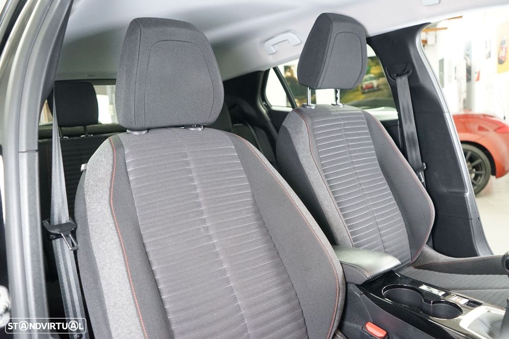 Peugeot 2008 1.2 PureTech Active - 37