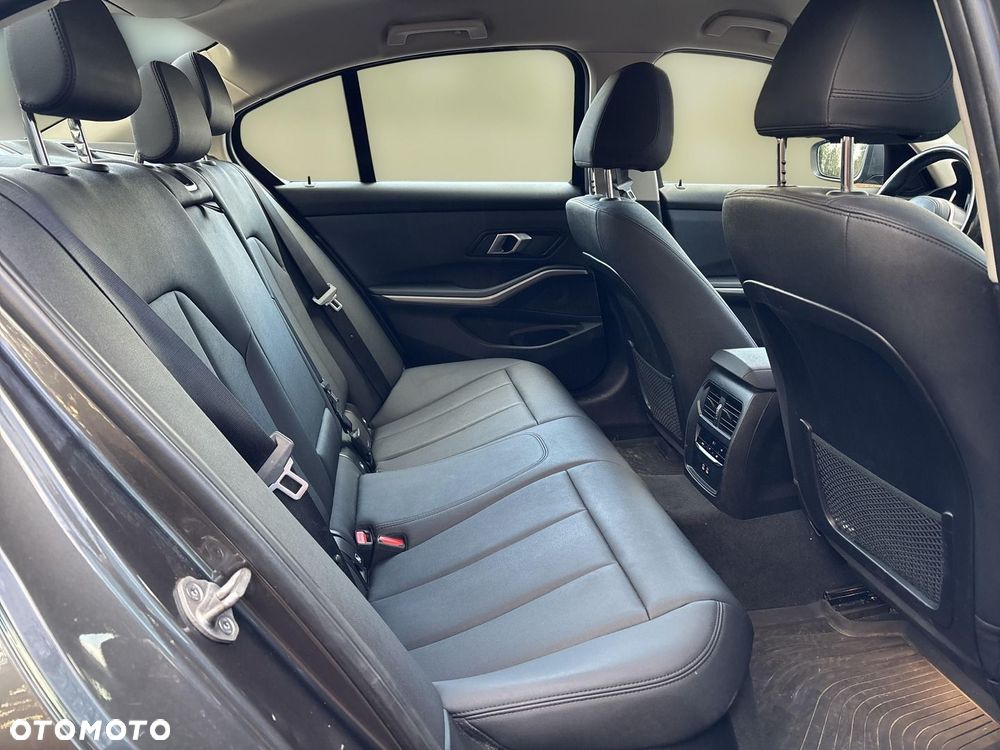 BMW Seria 3 320d Advantage - 10