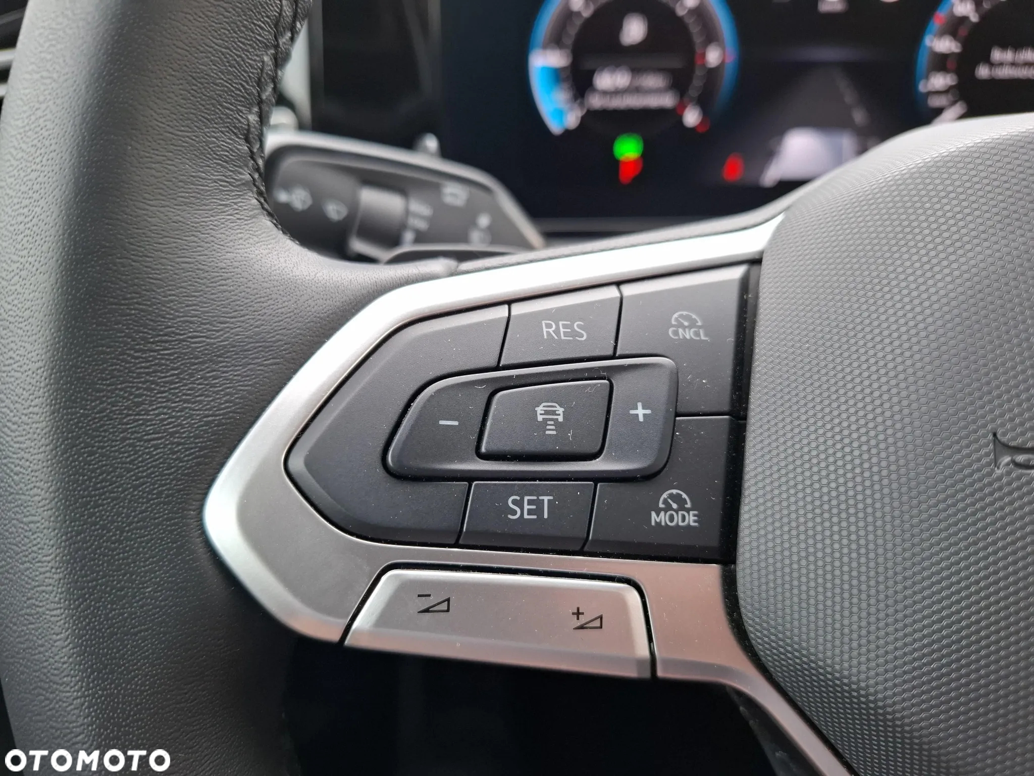 Volkswagen Tiguan 2.0 TDI SCR Elegance DSG - 16