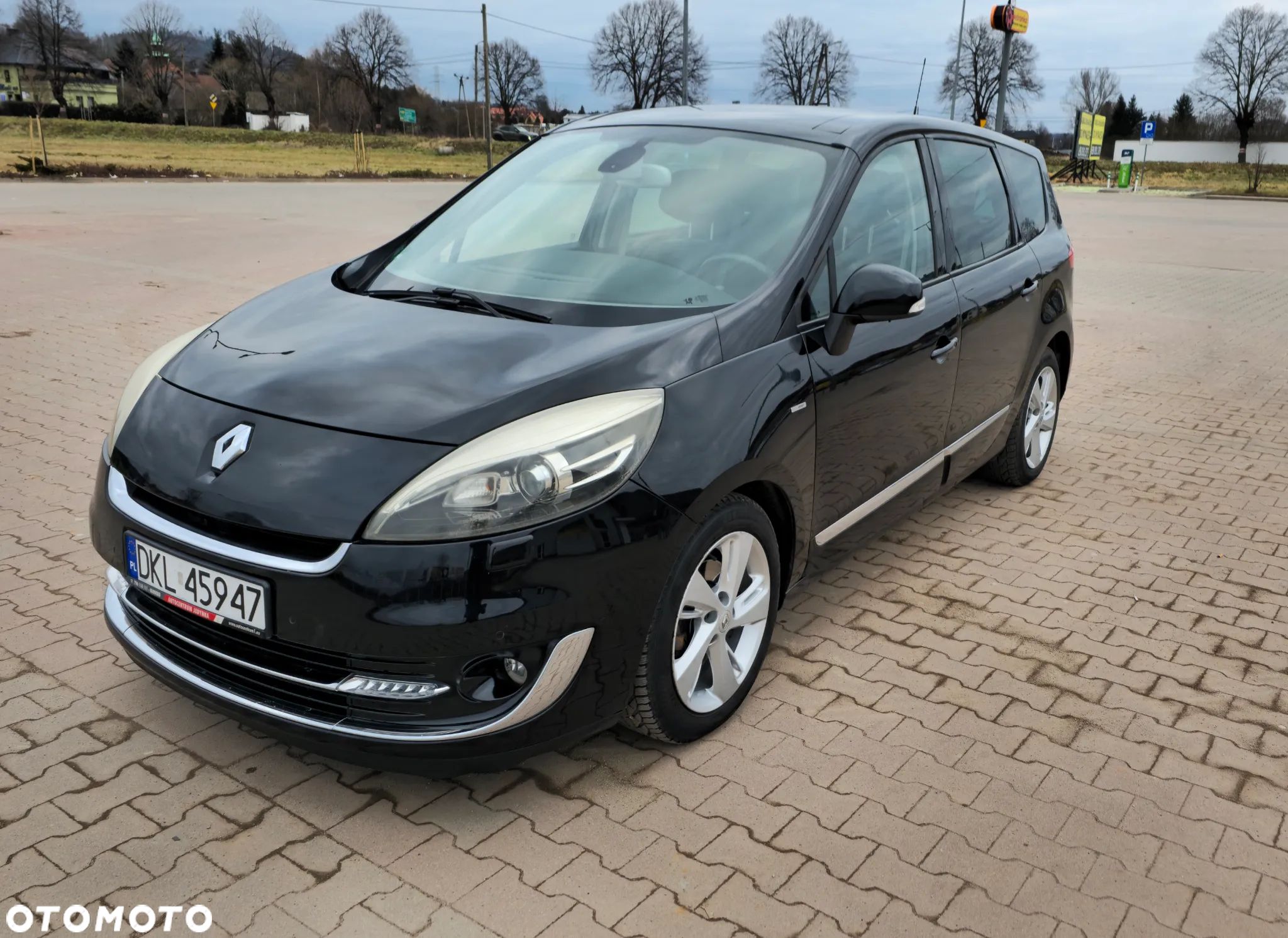 Renault Grand Scenic - 1