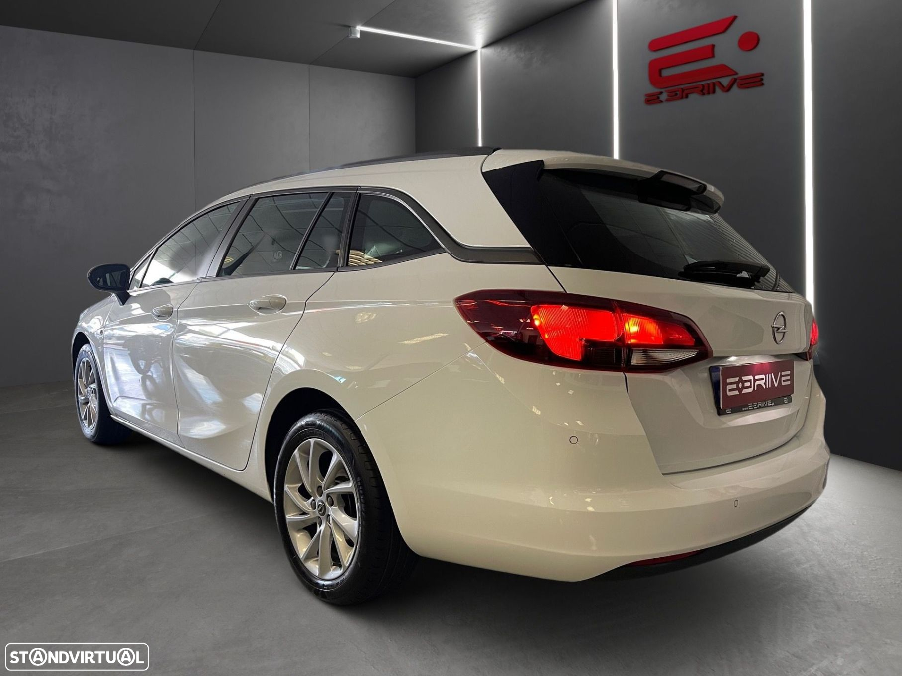 Opel Astra Sports Tourer 1.5 D Business Edition S/S - 4