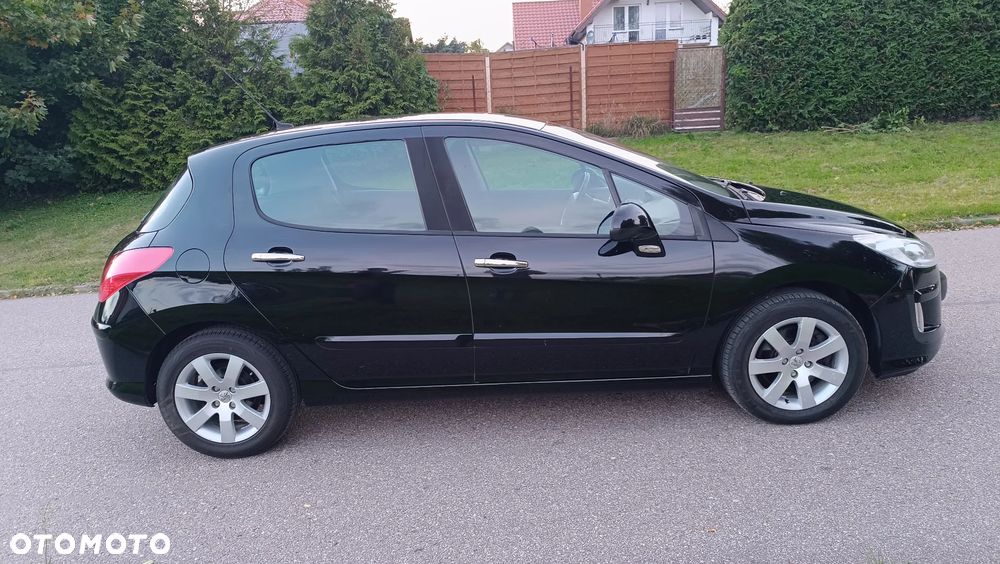 Peugeot 308 HDi FAP 135 Platinum - 8