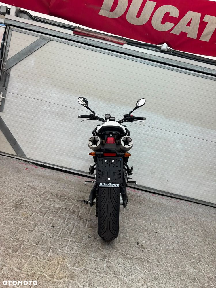 Yamaha MT - 30