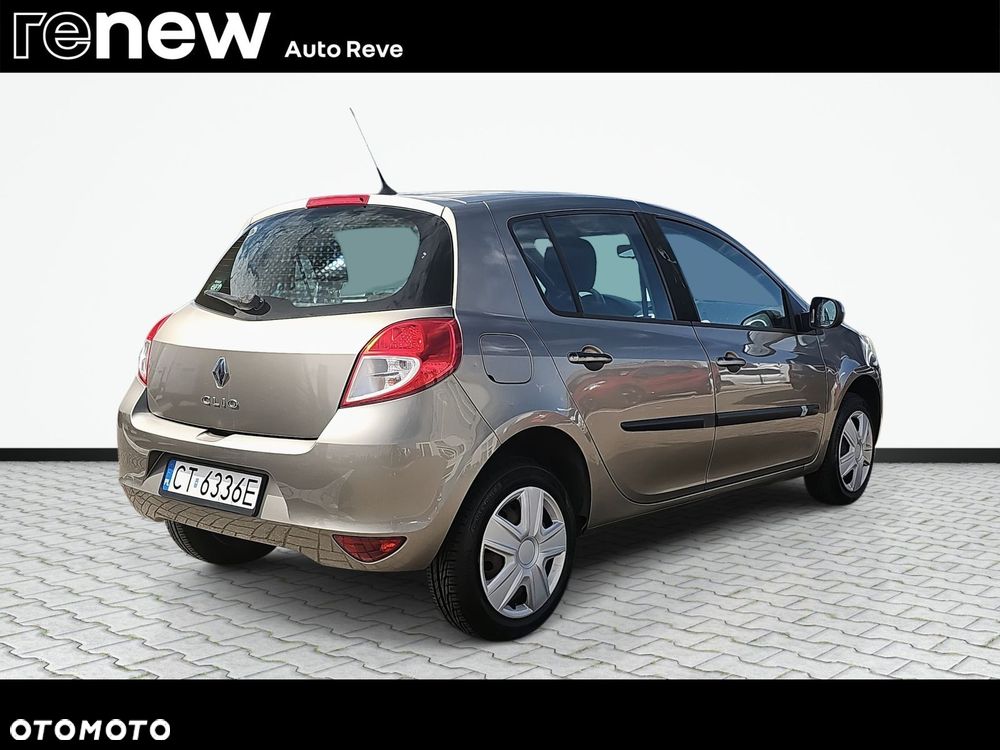 Renault Clio 1.2 16V Alize - 6