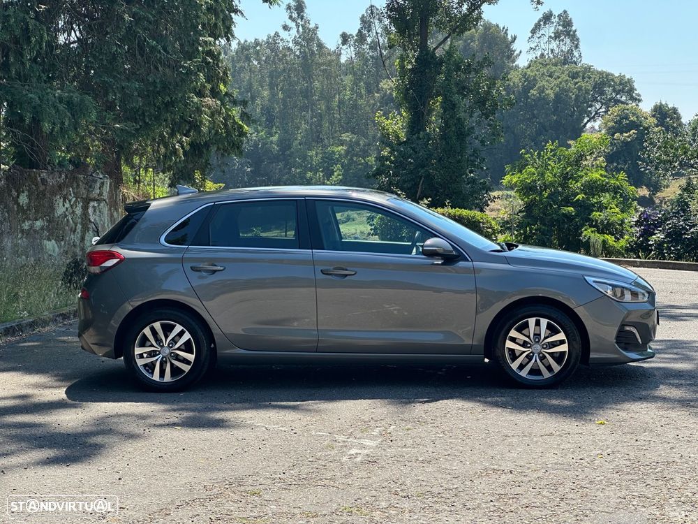 Hyundai i30 1.6 CRDI STyle Plus - 23