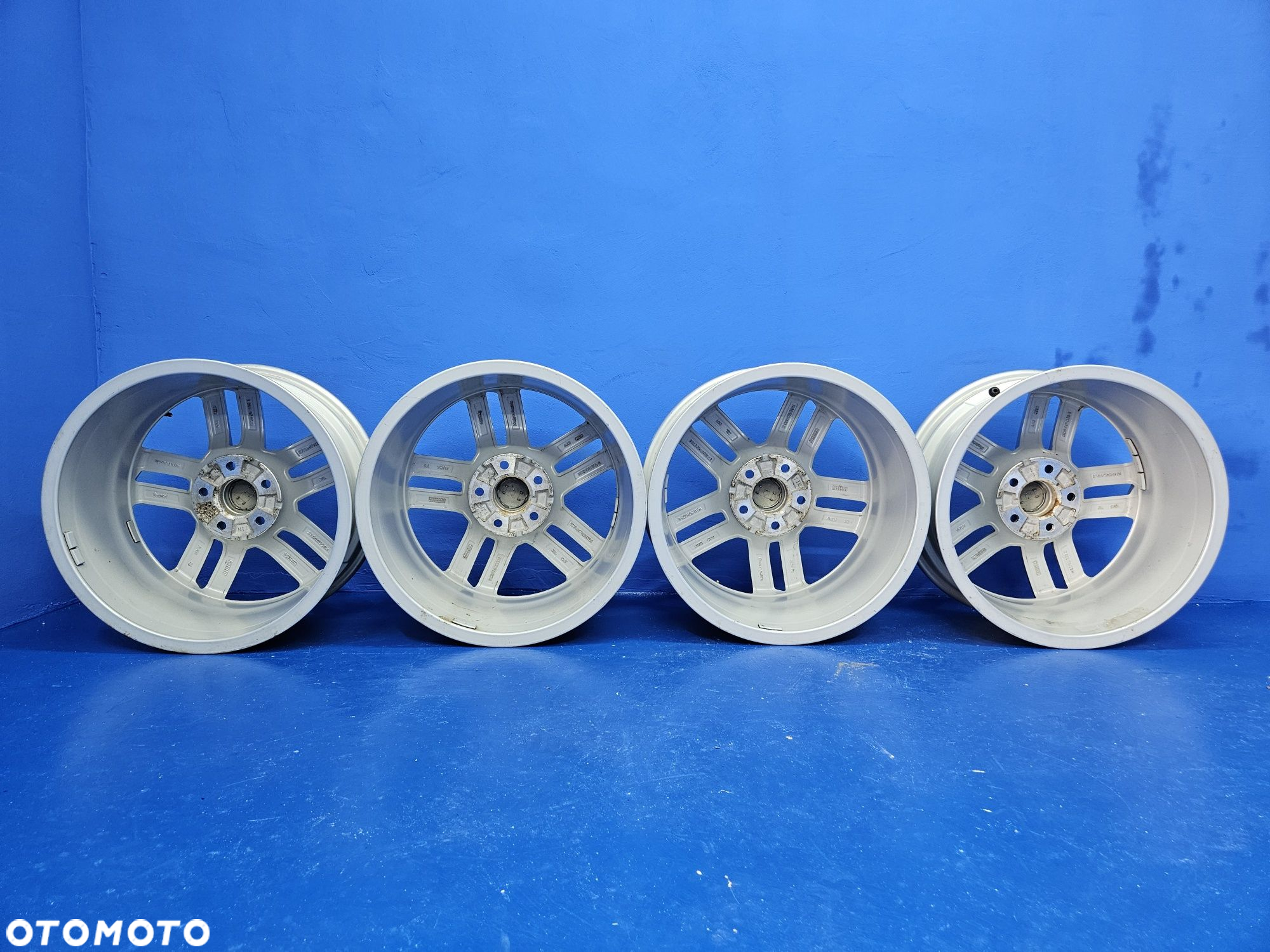 FELGI aluminiowe 17" AUDI A4 B9 jak nowe 7.5" 5x112 ET38 komplet oem - 7