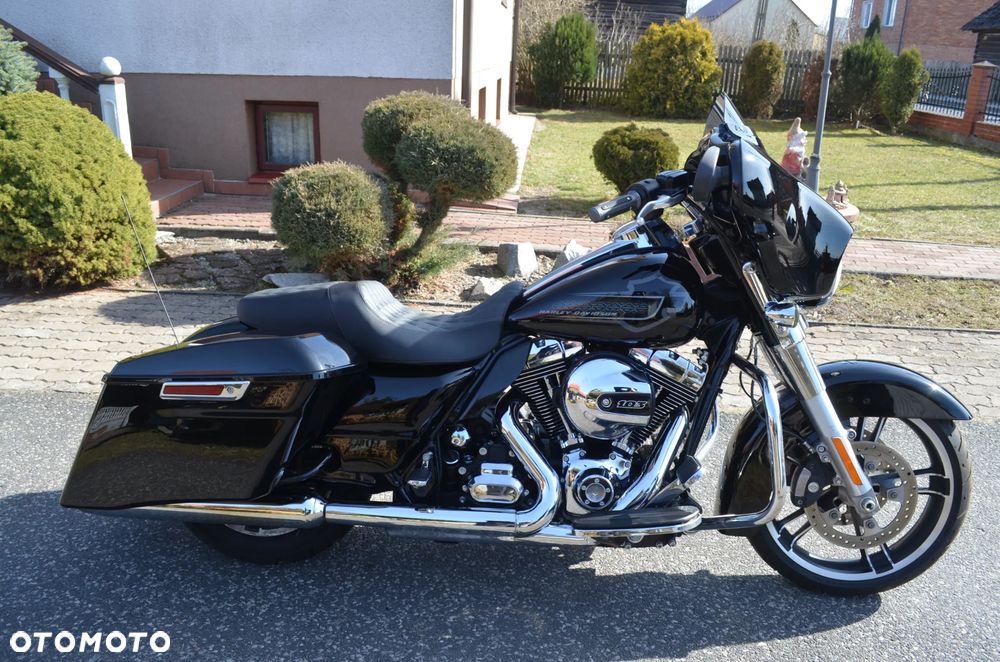 Harley-Davidson Touring Street Glide - 20