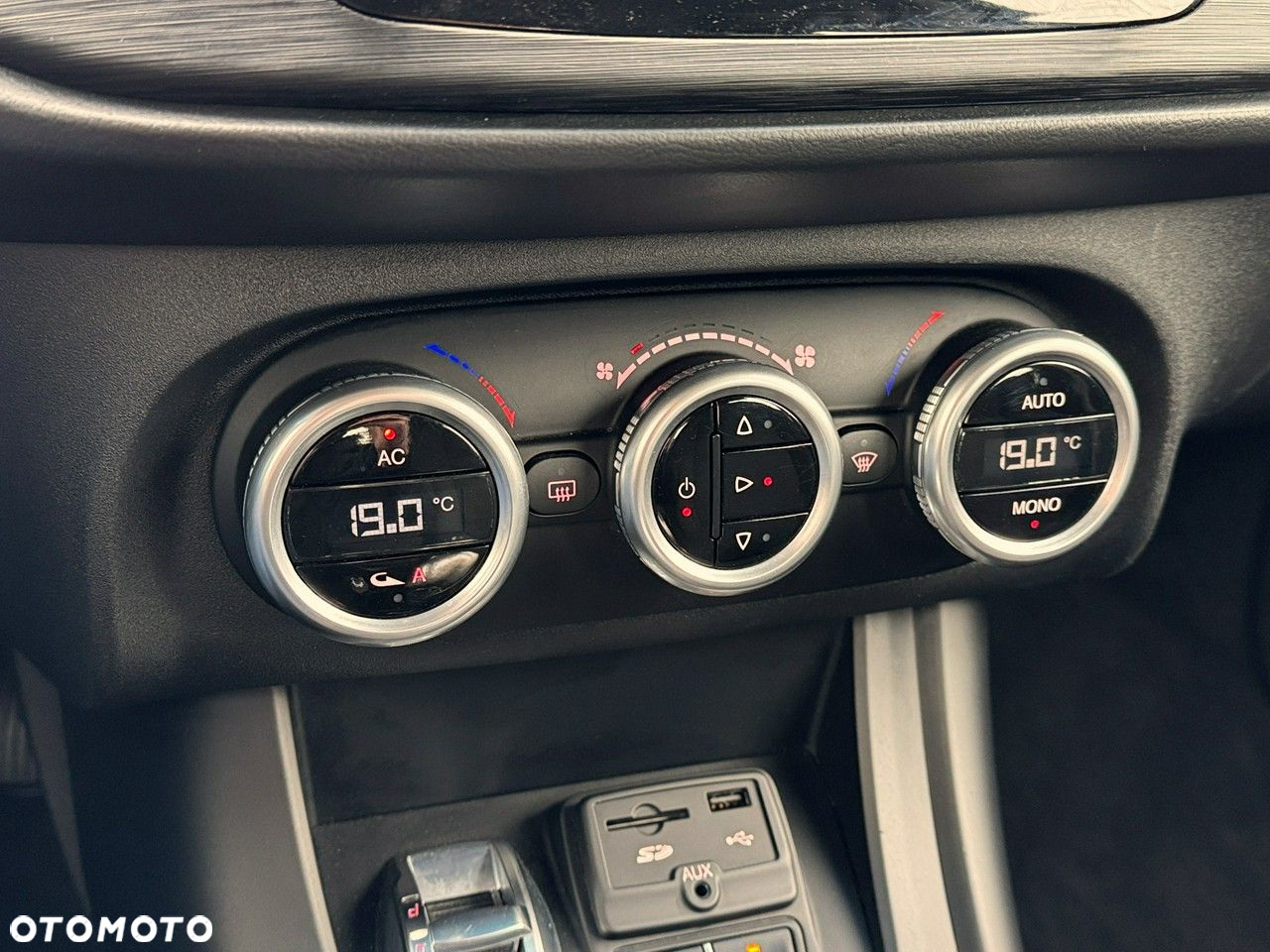 Alfa Romeo Giulietta 1.4 TB MultiAir - 29