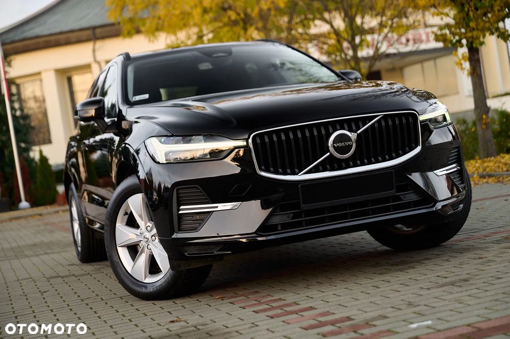 Volvo XC 60 D4 Momentum Pro - 1