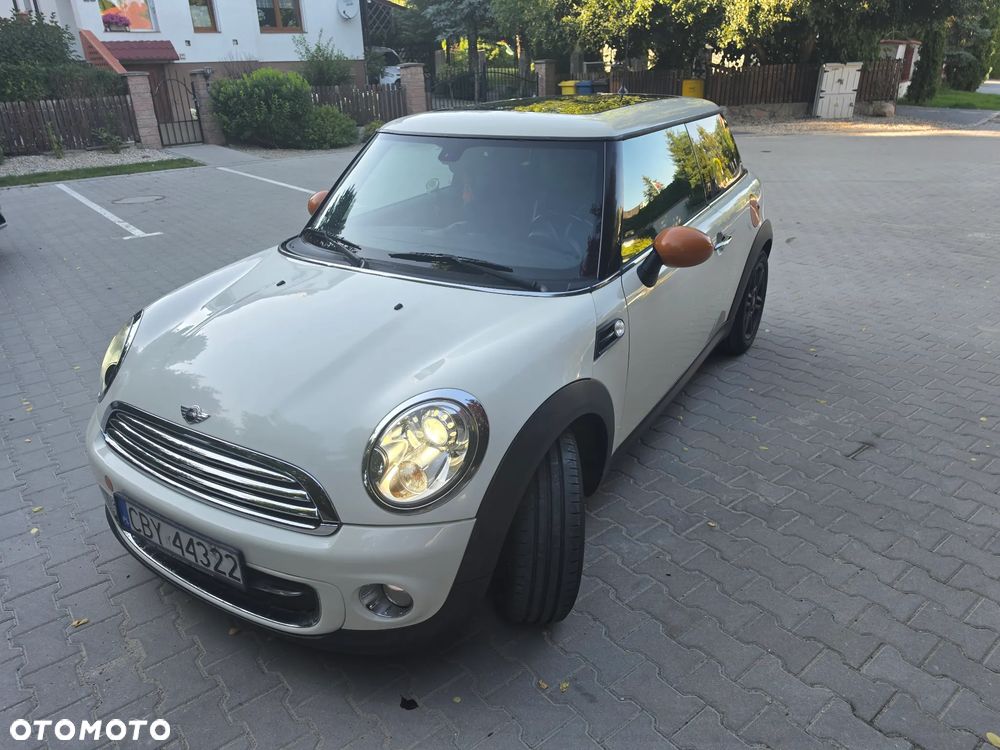 MINI Cooper Standard - 3