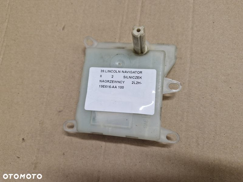 LINCOLN NAVIGATOR 2 II SILNICZEK NAGRZEWNICY NAWIEWU 2L2H-19E616-AA - 1