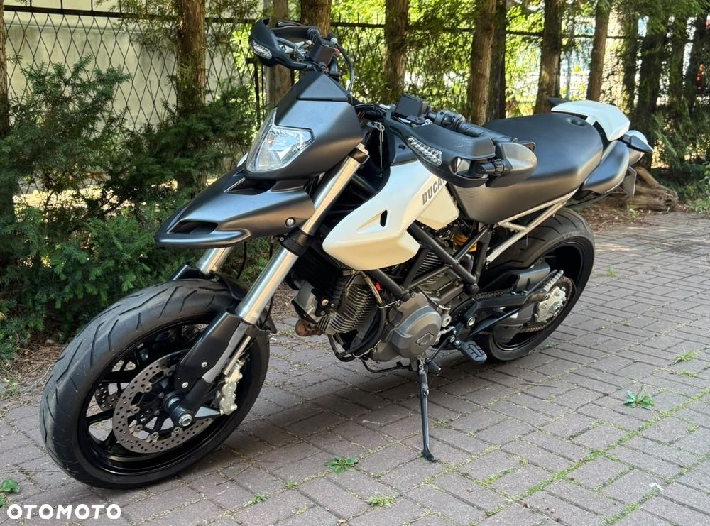 Ducati Hypermotard - 1