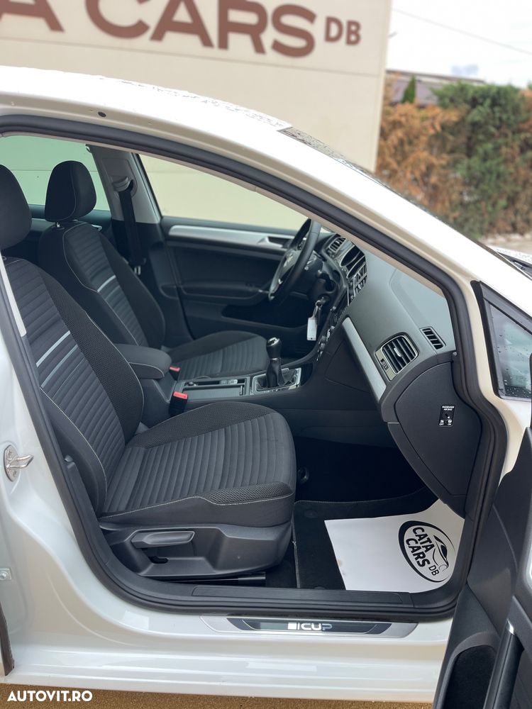 Volkswagen Golf 1.2 TSI BlueMotion Technology Cup - 24